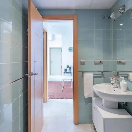 Serenity Retreat At Seville - Free Parking Apartment *